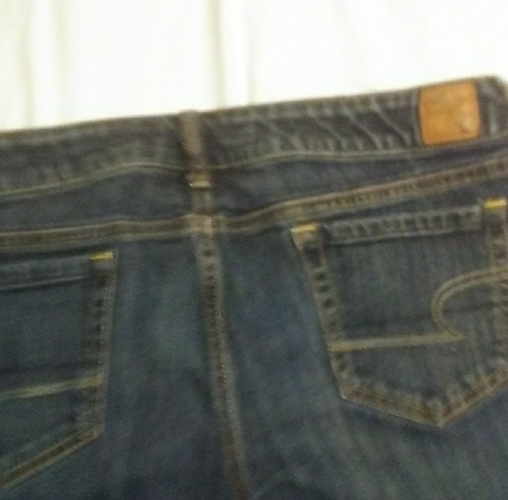 Jeans - Picture 2 of 3